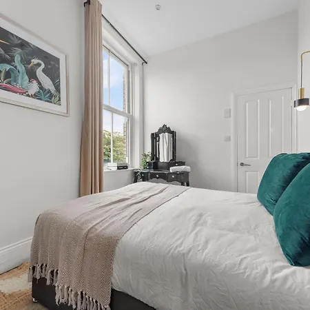 Pelican - Design 1bed Flat